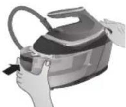 PHILIPS PerfectCare 6000 Series PSG6023 - Εκτέλεση της διαδικασίας καθαρισμού αλάτων με το δοχείο Calc-Clean - 5