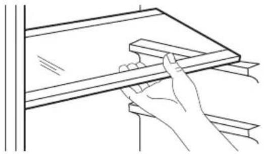 ELECTROLUX LNN3CE18S - Positionieren der Türablagen - 2