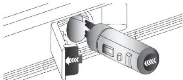 Crosley CRSW2535SB - Changing the Water Filter - 4