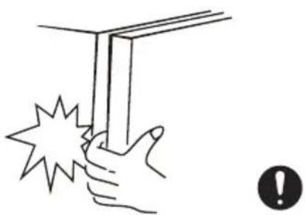 MIDEA MDRB521MIE02 - AVERTISSEMENTS LIÉS AU PLACEMENT DES ARTICLES - 4