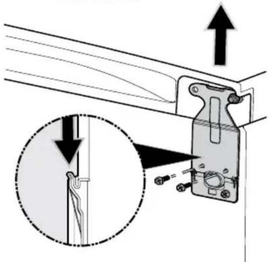 FRIGIDAIRE FRAE1626AW - When you screw on the bottom hinge: - 8