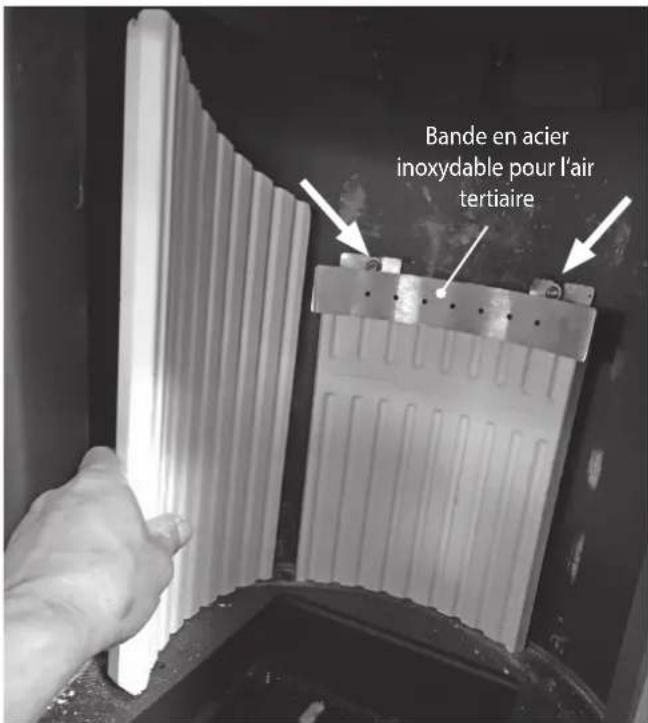 ORANIER Corso 2.0 - Démontage de l'habillage intérieur du foyer - 9