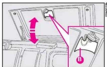 FIAT Doblo (2009) - Closing the wing window - 2