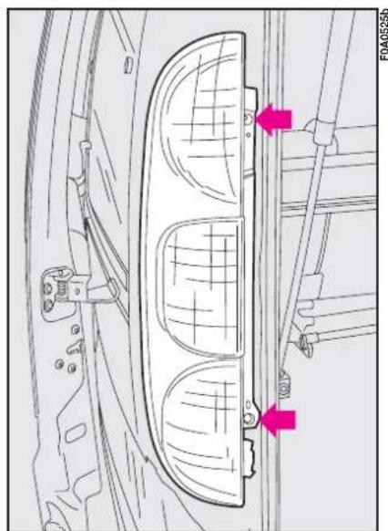 FIAT Doblo (2009) - Versions not equipped with rear brackets: - 7