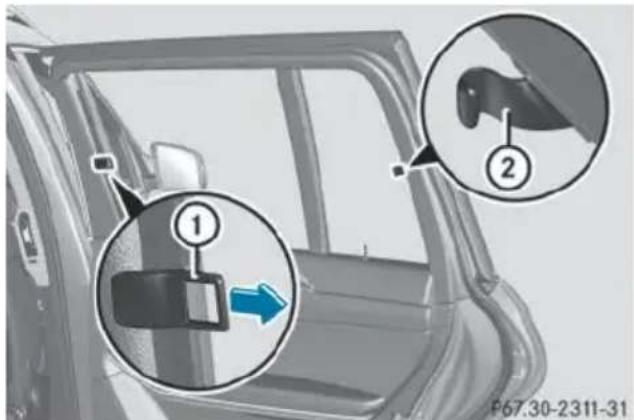 Mercedes-Benz GL (2014) - Front ashtray - 1