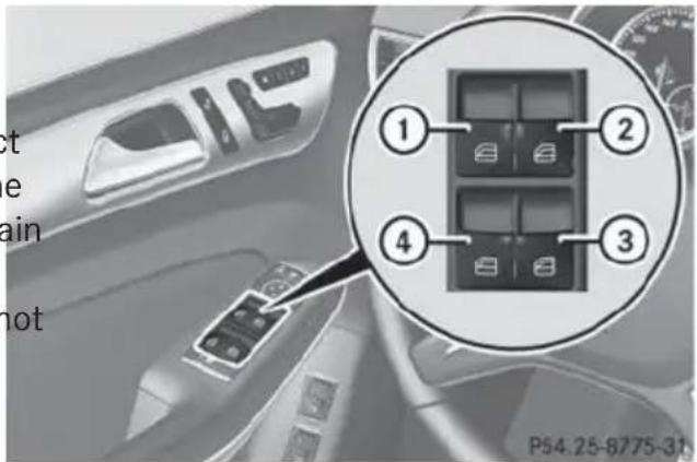 Mercedes-Benz GL (2014) - Opening and closing the side windows - 1