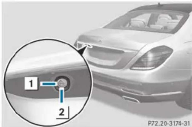 Mercedes-Benz S-Class - Locking the trunk separately - 2