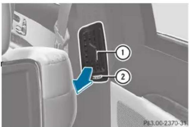 Mercedes-Benz S-Class - Setting the rear-compartment air vents - 2