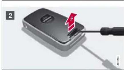 VOLVO V70 New Edition (2008) - Battery replacement, remote control key/PCC\* - 2