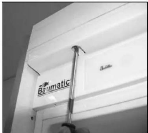 BAUMATIC BR27B - Installing your fridge freezer - 2