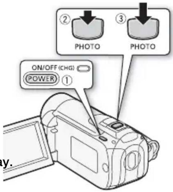 CANON Legia HF R17 - Turn on the camcorder. - 2