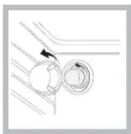 INDESIT KN3G65SA(W)/CZ S - Replacing the oven light bulb - 1