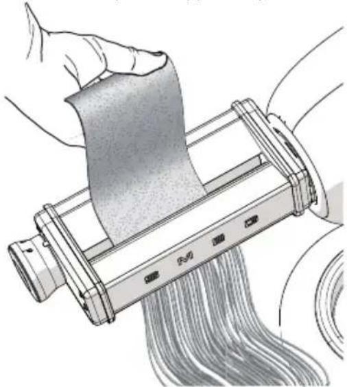 SMEG SMPR01 - Using the accessories for long pasta - 1