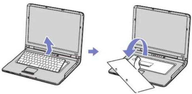 SONY Vaio VGN-S2HP - Vyjmutí a instalace paměťového modulu (řada VGN-B) - 4