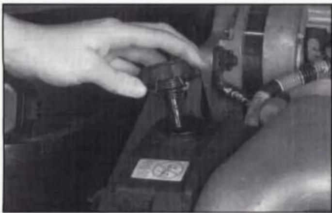 CADILLAC Deville (1997) - Power Steering Fluid - 1