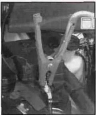 CADILLAC Deville (1997) - CAUTION: - 1