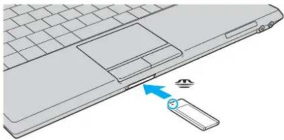 SONY Vaio VGN-G11XN - Vkládání média Memory Stick - 1