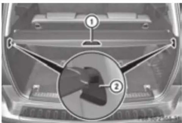 Mercedes-Benz GL 450 (2015) - Extending/retracting the cargo compartment cover - 1