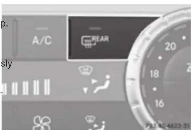 Mercedes-Benz GL 450 (2015) - Switching on/off - 1