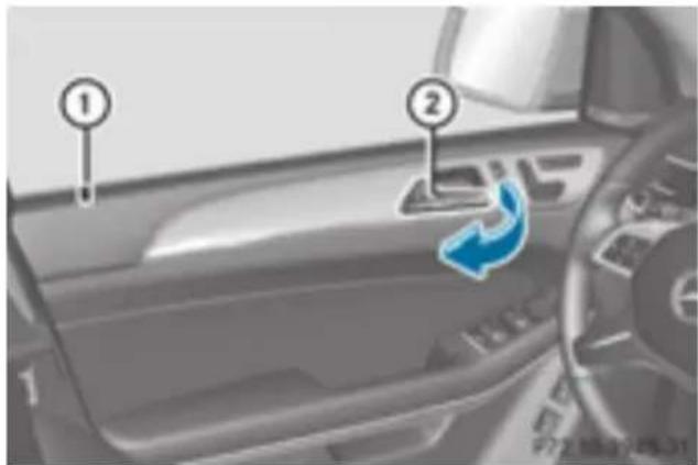 Mercedes-Benz GL 450 (2015) - Unlocking and opening doors from the inside - 1