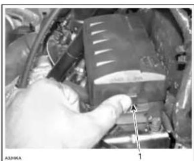 LYNX 5900 (2006) - Fuse for starting system and electric power outlet - 1