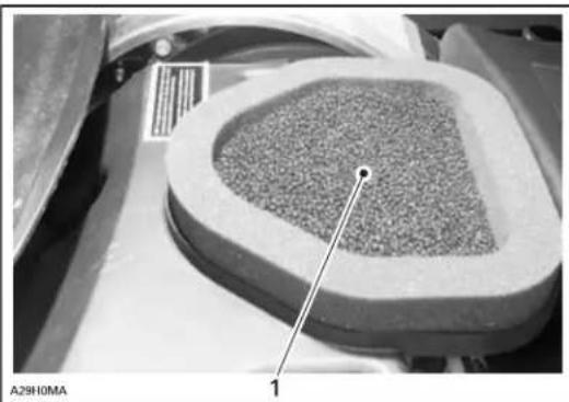 LYNX 5900 (2006) - Air filter cleaning - 4
