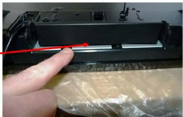 PANASONIC Viera TX-L32E30 - Securing the TV - 2