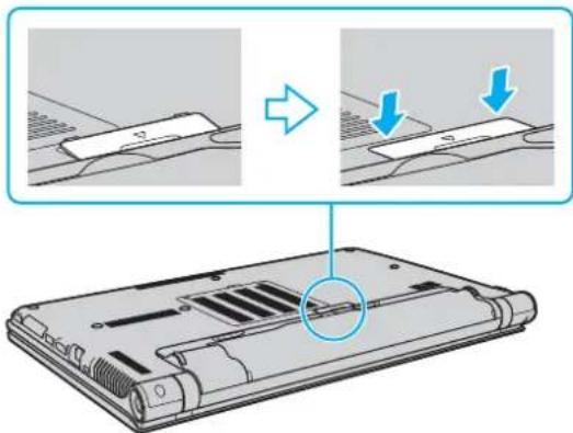 SONY Vaio VPCZ13A7E - Odpojení počítače od replikátoru portů - 2