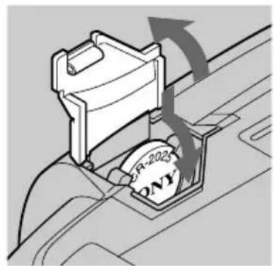 SONY CCD-TR716 - Changing the lithium battery - 3