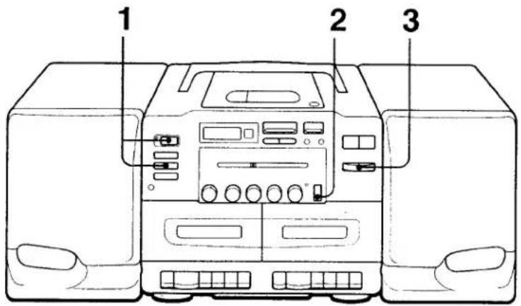 SONY CFD-555 - Listening to the radio - 1