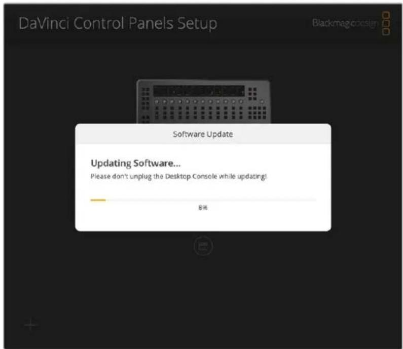 DaVinci Control Panels Setup Blackmagic design Software Update Updating Software... Please don't unplug the Desktop Console while updating! 8%