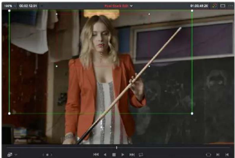 Blackmagic Design DaVinci Resolve - To transform a clip using graphical controls in the Timeline Viewer: - 3