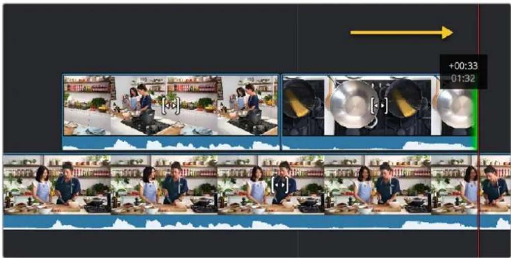 Video editing timeline showing three video frames with Chinese UI elements and timecode, including a user interface and scene thumbnails.