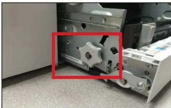 FUJIFILM Smartlab Frontier-S DX100 - Cleaning the feed rollers (Roll Unit) - 2