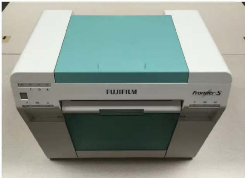 FUJIFILM Smartlab Frontier-S DX100 - Cleaning outside surfaces of the DX100 - 1