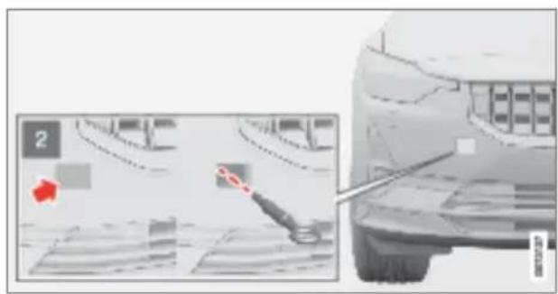 Polestar 2 - Fitting and removing the towing eye - 2