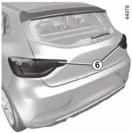 RENAULT Clio (2020) - REAR LIGHTS AND SIDE LIGHTS: replacing the bulbs (2/3) - 1