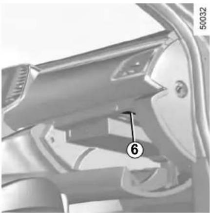 RENAULT Talisman (2020) - INTERIOR LIGHTING: changing bulbs (3/3) - 1