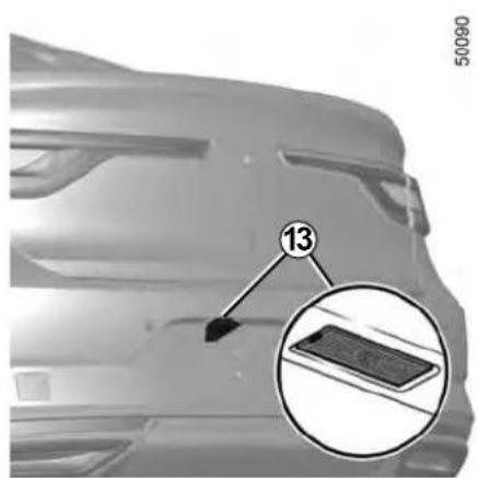 RENAULT Talisman (2020) - REAR LIGHTS AND SIDE LIGHTS: replacing the bulbs (4/5) - 3