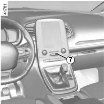 RENAULT Scenic (2020) - LOCKING, UNLOCKING THE DOORS (3/3) - 1