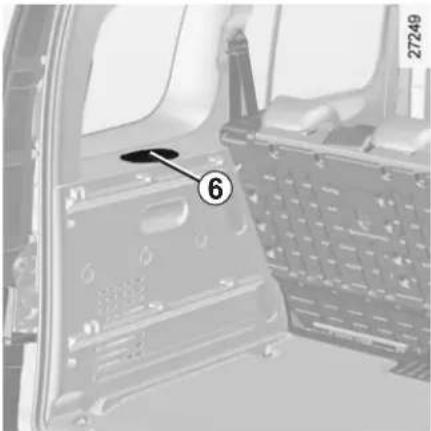 RENAULT Kangoo (2020) - FITTING A RADIO (2/2) - 1