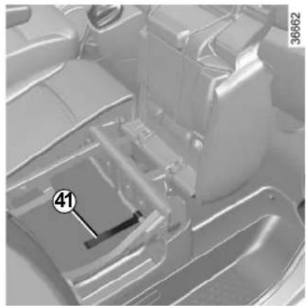 RENAULT Trafic (2020) - Recess 38 and flap 40 - 4