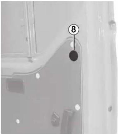 RENAULT Master (2020) - REAR LIGHTS: changing bulbs (2/2) - 1
