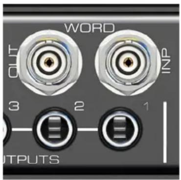 RME Fireface UCX - Output - 1