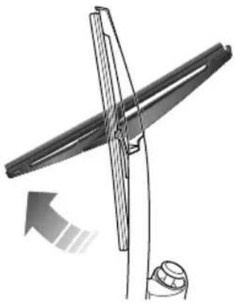 MG ZS (2017) - ReplacingRearWiperBlades - 1