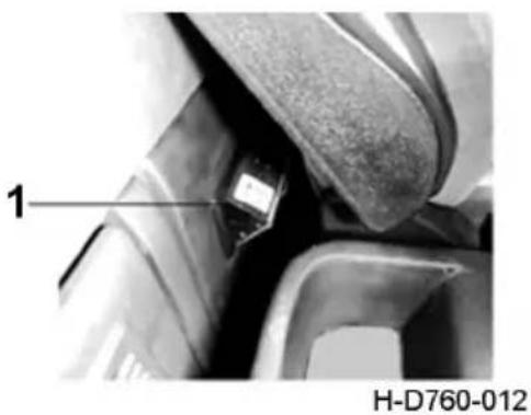 Dongfeng DFH4180 (2019) - 220V power socket - 1