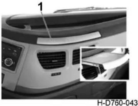 Dongfeng DFH4180 (2019) - Small tray table - 2