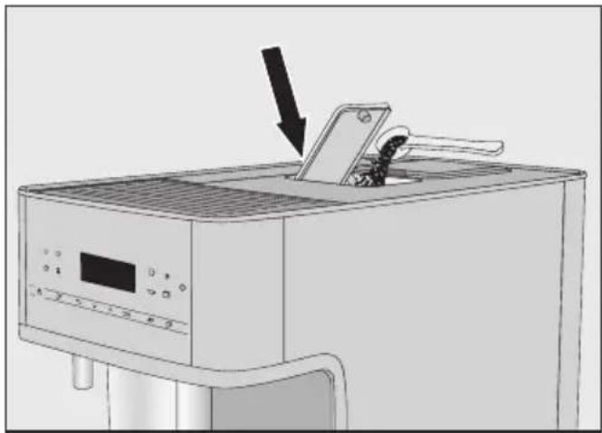 MIELE MilkPerfection CM 6360 - Adding ground coffee - 1