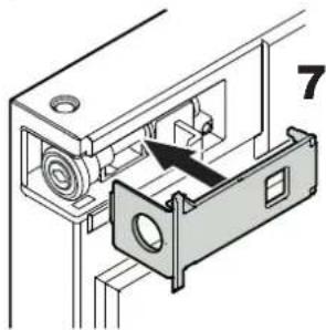 LIEBHERR WKes 4552-22 - Changing over door hinges - 3