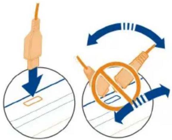 NOKIA C7 - Charge the battery over USB - 1